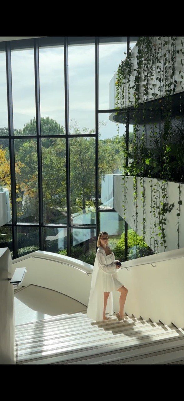 Lone Hotel Rovinj suite — boutique hotel content